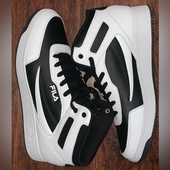 Fila - Picture 1 of 14